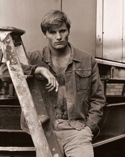 Viggo-MortensenNYC1980.jpg