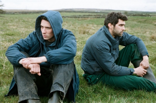 seule la terre de francis lee,cinéma,josh o'connor,alec secareanu,gemma jones,ian art