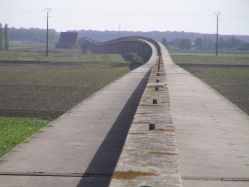 les premiers,les derniers de bouli lanners,albert dupontel,suzanne clément,michael lonsdale,max von sidow,david burgia,aurore broutin,philippe rebbot,serge riaboukine,cinéma.